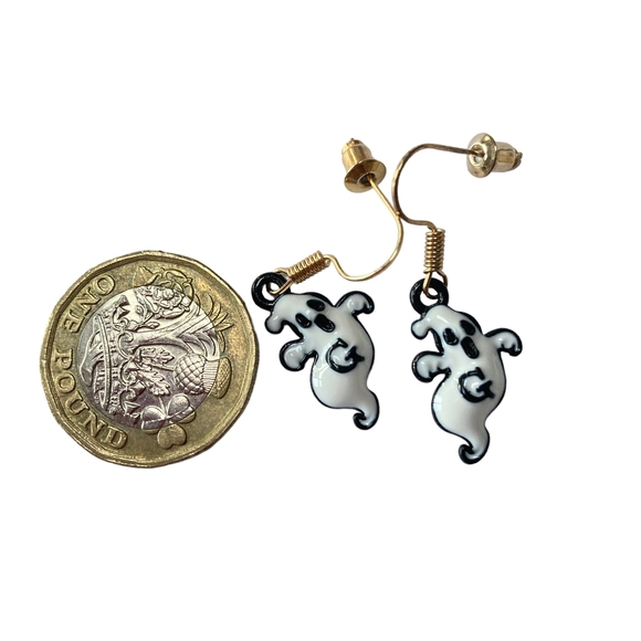 BNWT Halloween Ghost Earrings - Spooky Chic for Your Ears - Picture 5 of 5